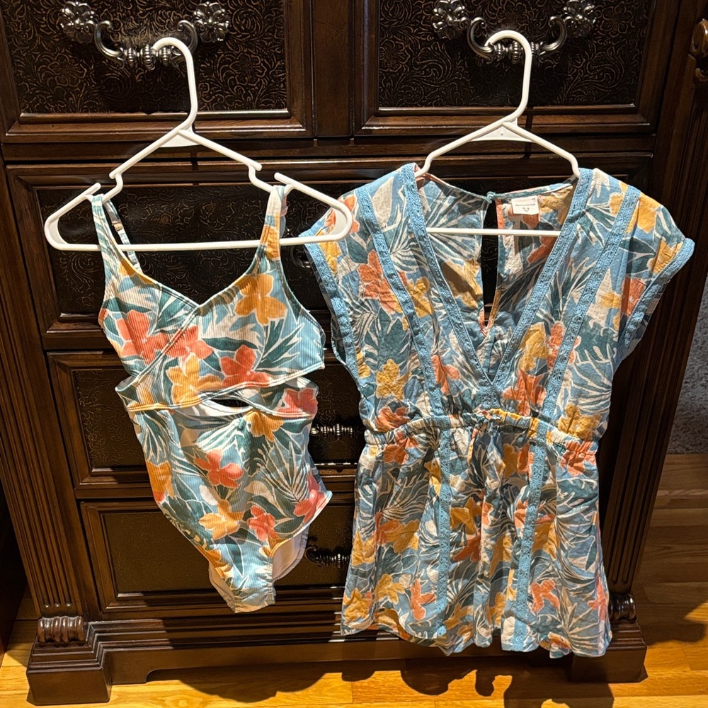 Abercrombie Kids Blue and Orange Swimsuit and coverup